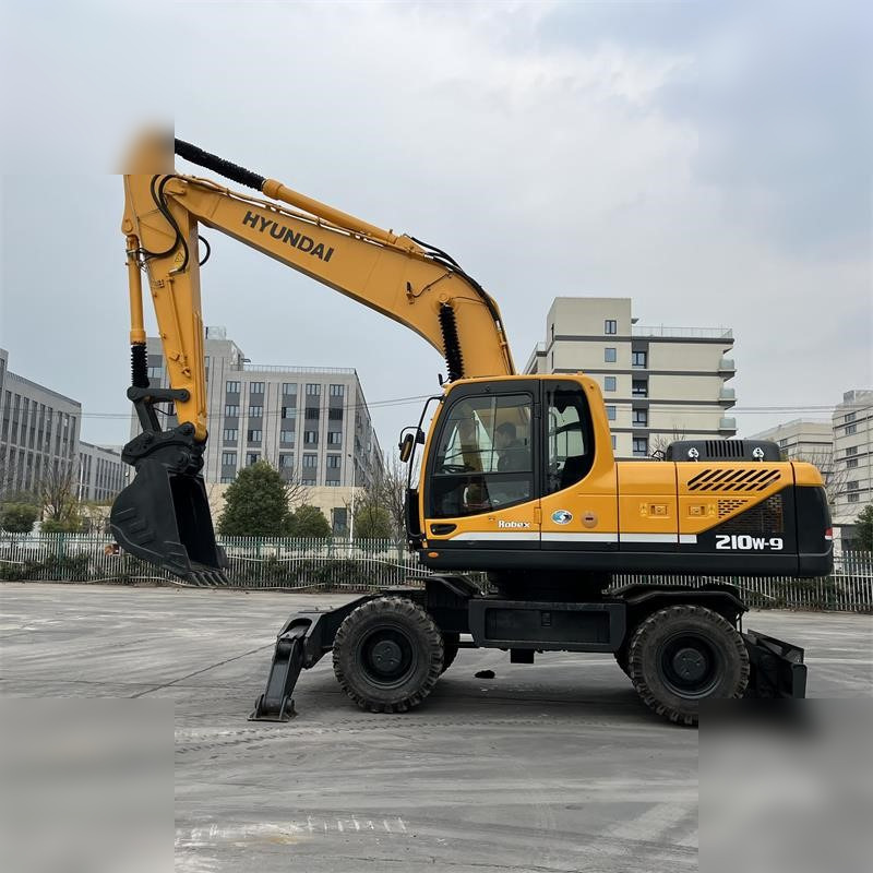 HYUNDAI ROBEX 210W-9 - Колесен багер: снимка 4 HYUNDAI ROBEX 210W-9 - Колесен багер: снимка 4