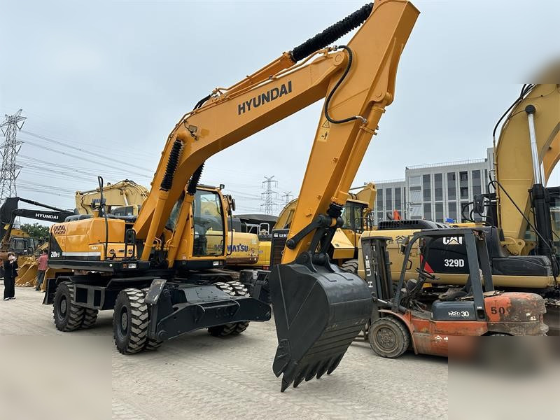 HYUNDAI ROBEX 220 LC-9S - Верижен багер: снимка 2 HYUNDAI ROBEX 220 LC-9S - Верижен багер: снимка 2