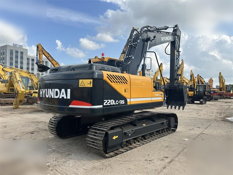 HYUNDAI ROBEX 220 LC-9S - Верижен багер: снимка 2 HYUNDAI ROBEX 220 LC-9S - Верижен багер: снимка 2