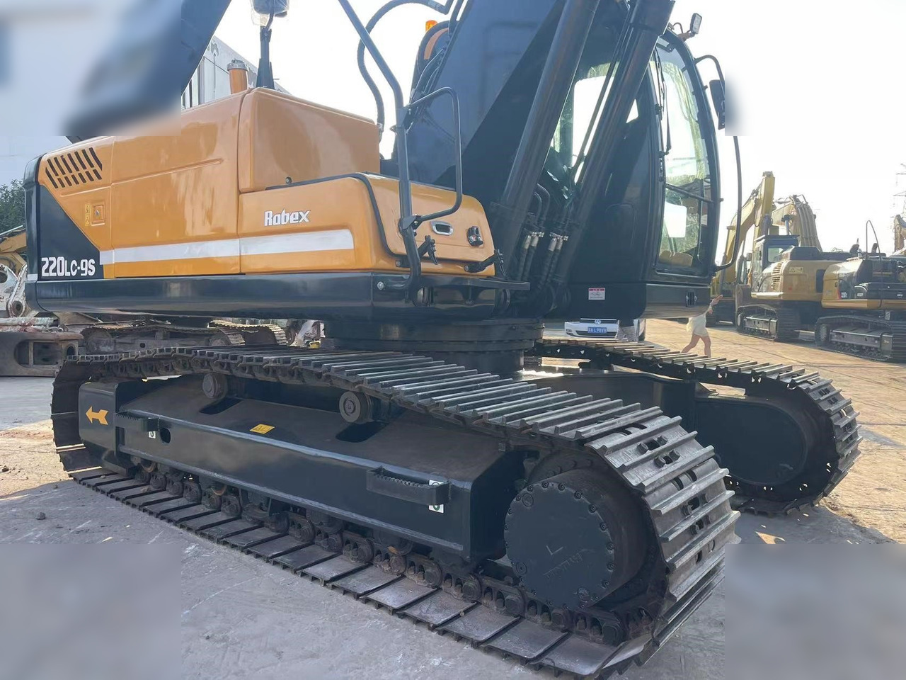 HYUNDAI ROBEX 220 LC-9S - Верижен багер: снимка 5 HYUNDAI ROBEX 220 LC-9S - Верижен багер: снимка 5