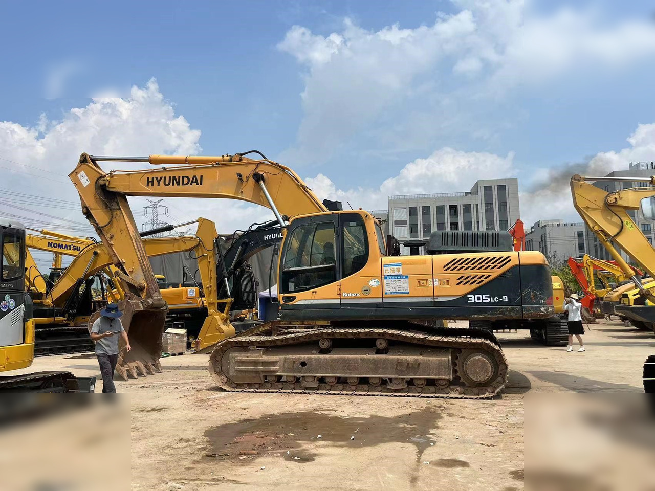 HYUNDAI ROBEX 305 LC-9S - Верижен багер: снимка 1 HYUNDAI ROBEX 305 LC-9S - Верижен багер: снимка 1