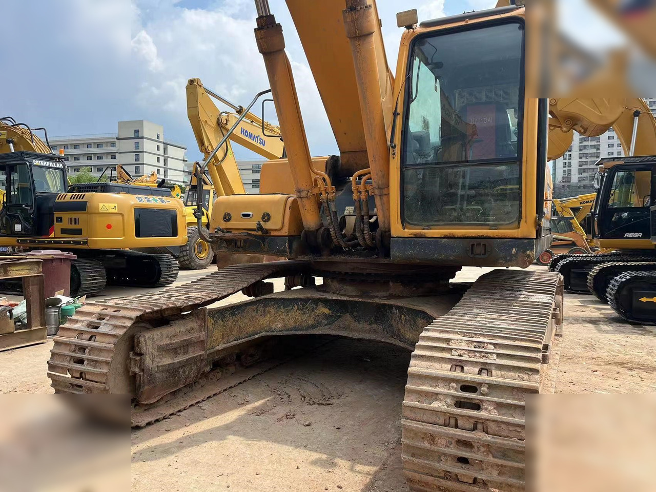 HYUNDAI ROBEX 305 LC-9S - Верижен багер: снимка 3 HYUNDAI ROBEX 305 LC-9S - Верижен багер: снимка 3