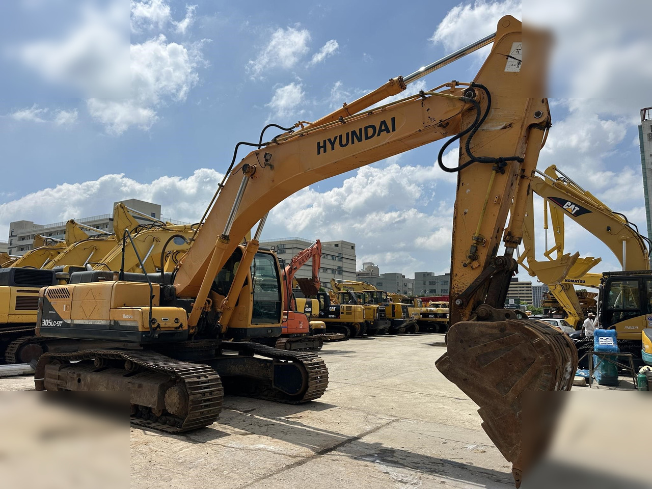 HYUNDAI ROBEX 305 LC-9T - Верижен багер: снимка 4 HYUNDAI ROBEX 305 LC-9T - Верижен багер: снимка 4