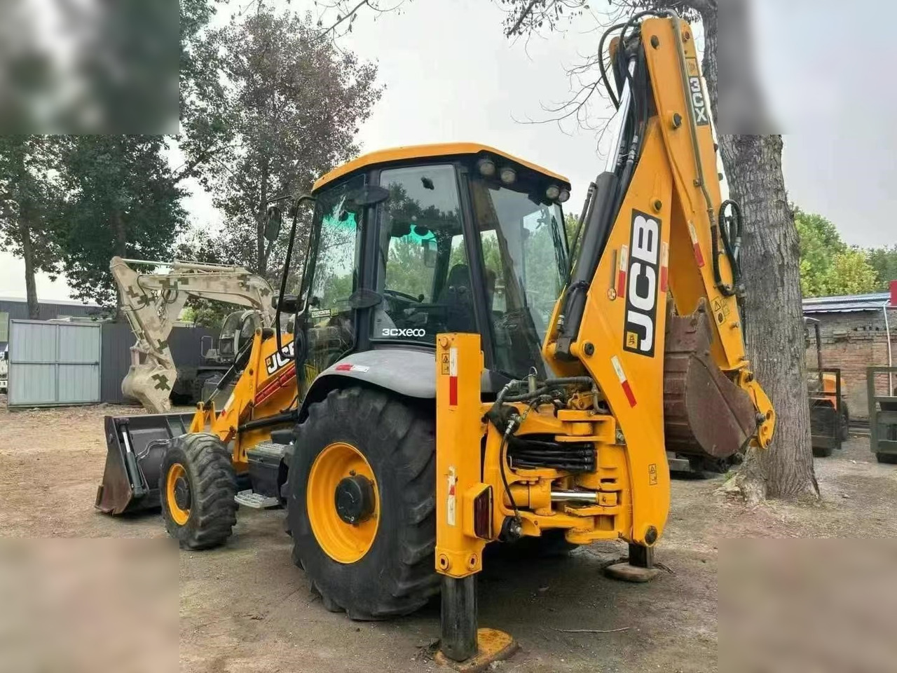 JCB 3CX - Багер-товарач: снимка 3 JCB 3CX - Багер-товарач: снимка 3