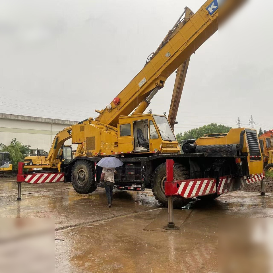 KATO SS500 - Кран за пресечени терени: снимка 2 KATO SS500 - Кран за пресечени терени: снимка 2