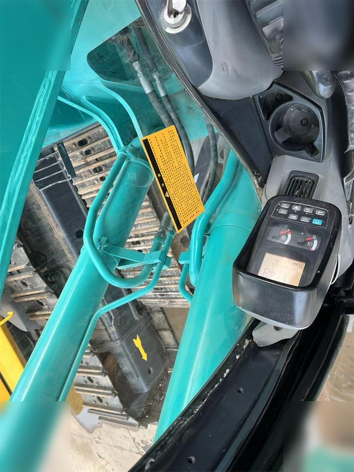 KOBELCO SK200-8 - Верижен багер: снимка 5 KOBELCO SK200-8 - Верижен багер: снимка 5