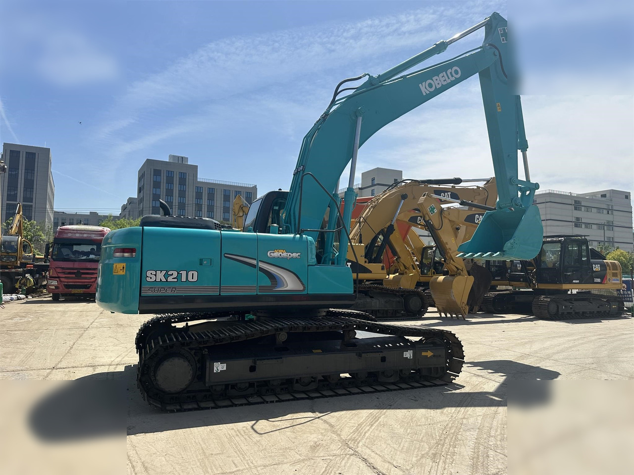 KOBELCO SK210 LC-8 - Верижен багер: снимка 2 KOBELCO SK210 LC-8 - Верижен багер: снимка 2
