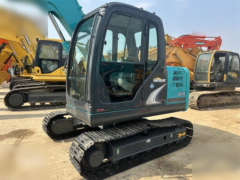 KOBELCO SK75-8 - Верижен багер: снимка 3 KOBELCO SK75-8 - Верижен багер: снимка 3
