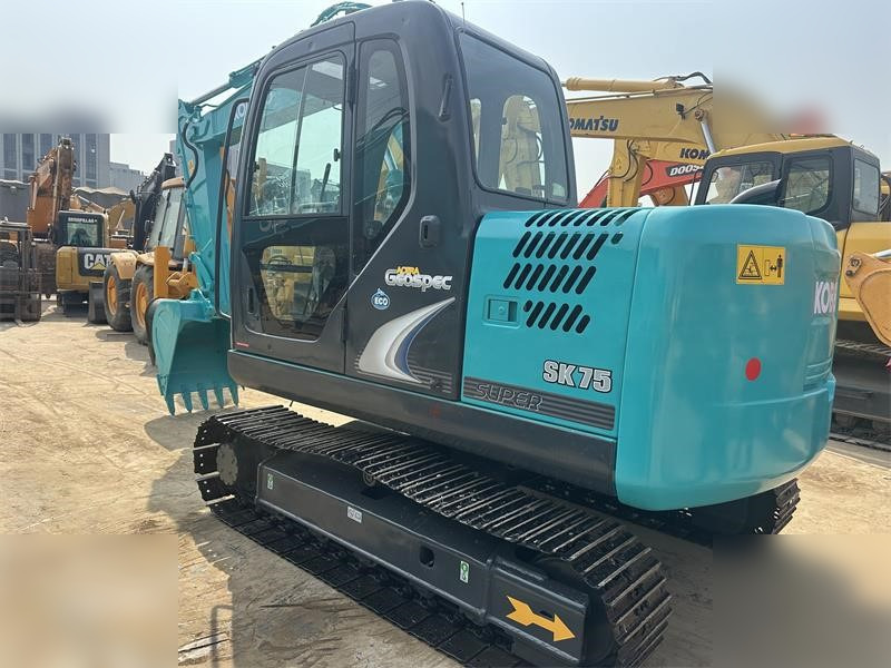 KOBELCO SK75-8 - Верижен багер: снимка 2 KOBELCO SK75-8 - Верижен багер: снимка 2