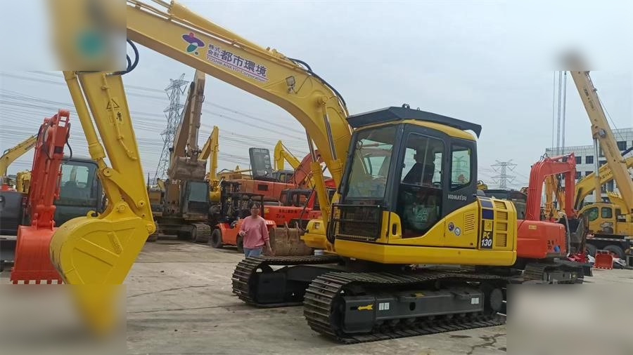 KOMATSU PC130-7 - Верижен багер: снимка 2 KOMATSU PC130-7 - Верижен багер: снимка 2