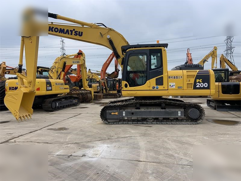 KOMATSU PC200-8 - Верижен багер: снимка 2 KOMATSU PC200-8 - Верижен багер: снимка 2