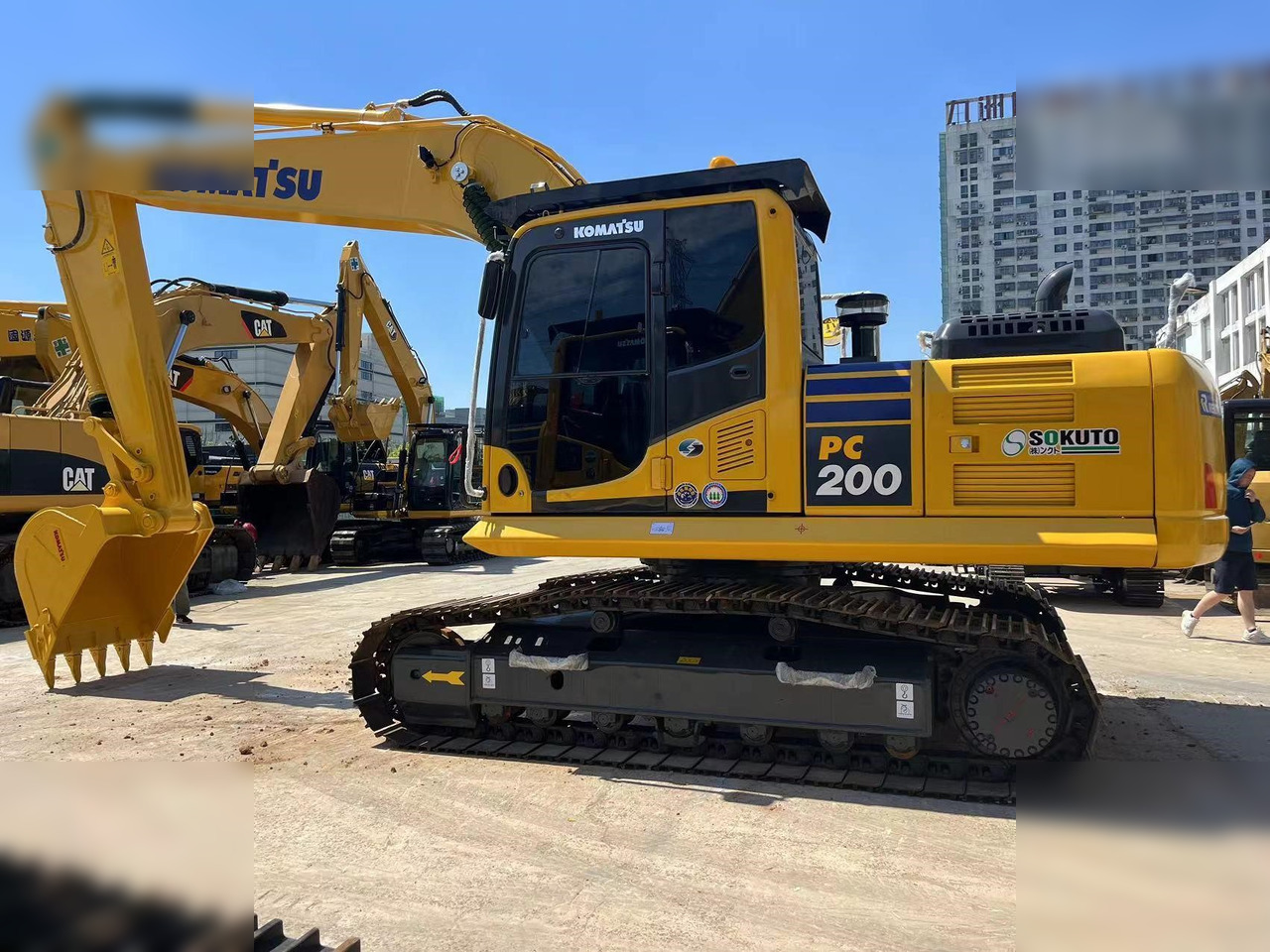 KOMATSU PC200-8 - Верижен багер: снимка 2 KOMATSU PC200-8 - Верижен багер: снимка 2