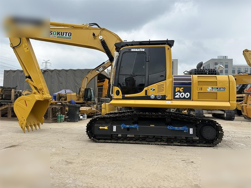 KOMATSU PC200-8 - Верижен багер: снимка 2 KOMATSU PC200-8 - Верижен багер: снимка 2