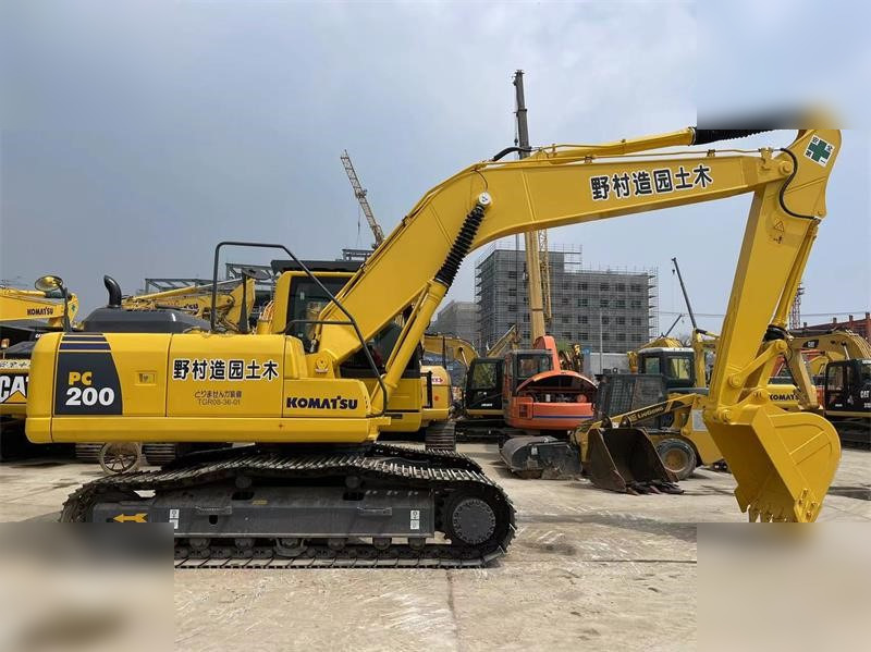 KOMATSU PC200-8 - Верижен багер: снимка 1 KOMATSU PC200-8 - Верижен багер: снимка 1