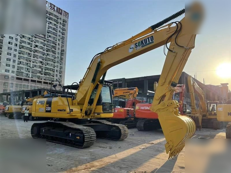 KOMATSU PC220-8 - Верижен багер: снимка 3 KOMATSU PC220-8 - Верижен багер: снимка 3