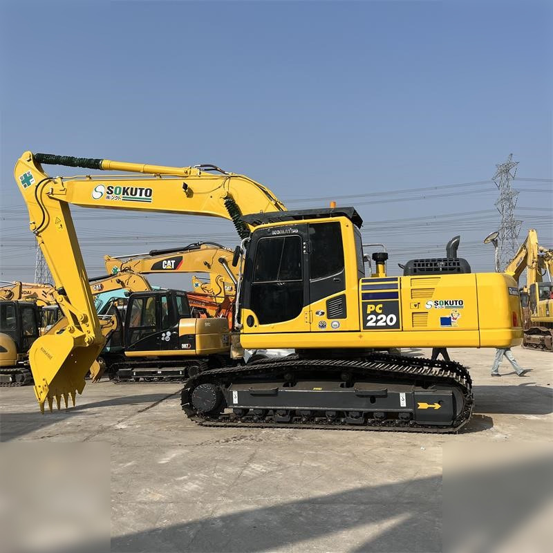 KOMATSU PC220-8 - Верижен багер: снимка 1 KOMATSU PC220-8 - Верижен багер: снимка 1