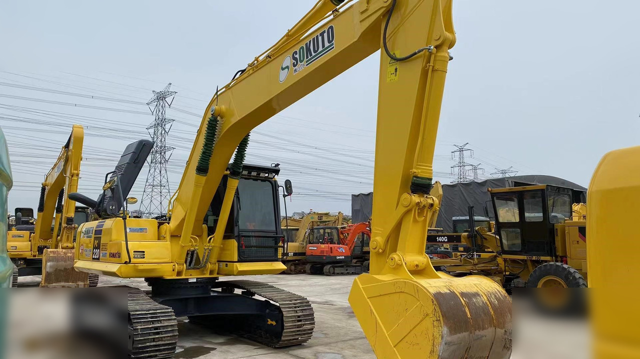 KOMATSU PC220-8 - Верижен багер: снимка 1 KOMATSU PC220-8 - Верижен багер: снимка 1