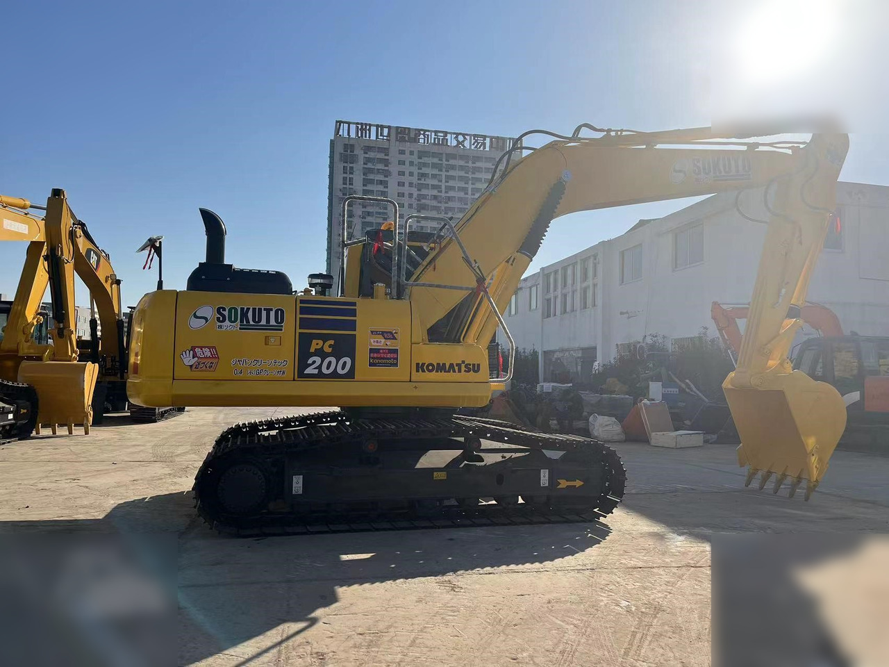 KOMATSU PC220-8 - Верижен багер: снимка 5 KOMATSU PC220-8 - Верижен багер: снимка 5