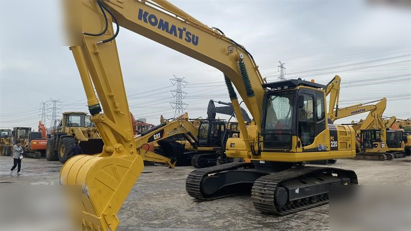 KOMATSU PC220-8 - Верижен багер: снимка 2 KOMATSU PC220-8 - Верижен багер: снимка 2