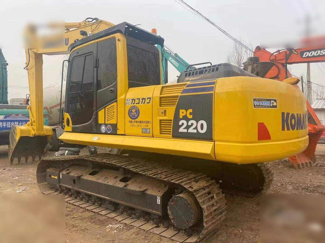KOMATSU PC220-8 - Верижен багер: снимка 1 KOMATSU PC220-8 - Верижен багер: снимка 1