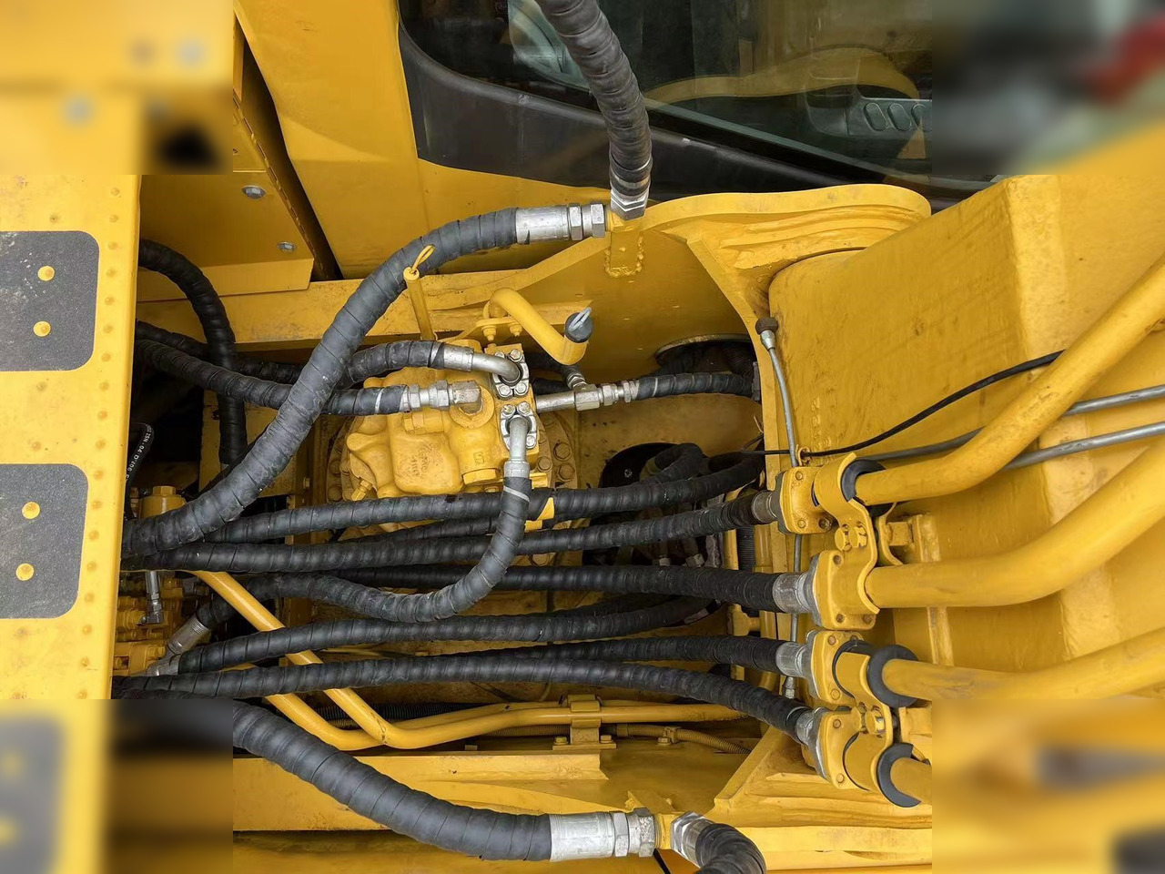 Верижен багер KOMATSU PC220-8: снимка 7