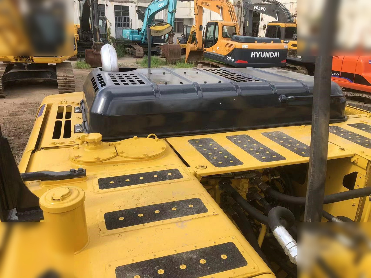 Верижен багер KOMATSU PC220-8N1: снимка 6