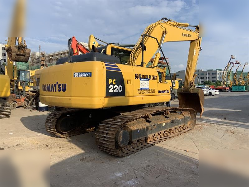 KOMATSU PC220-8N1 - Верижен багер: снимка 1 KOMATSU PC220-8N1 - Верижен багер: снимка 1