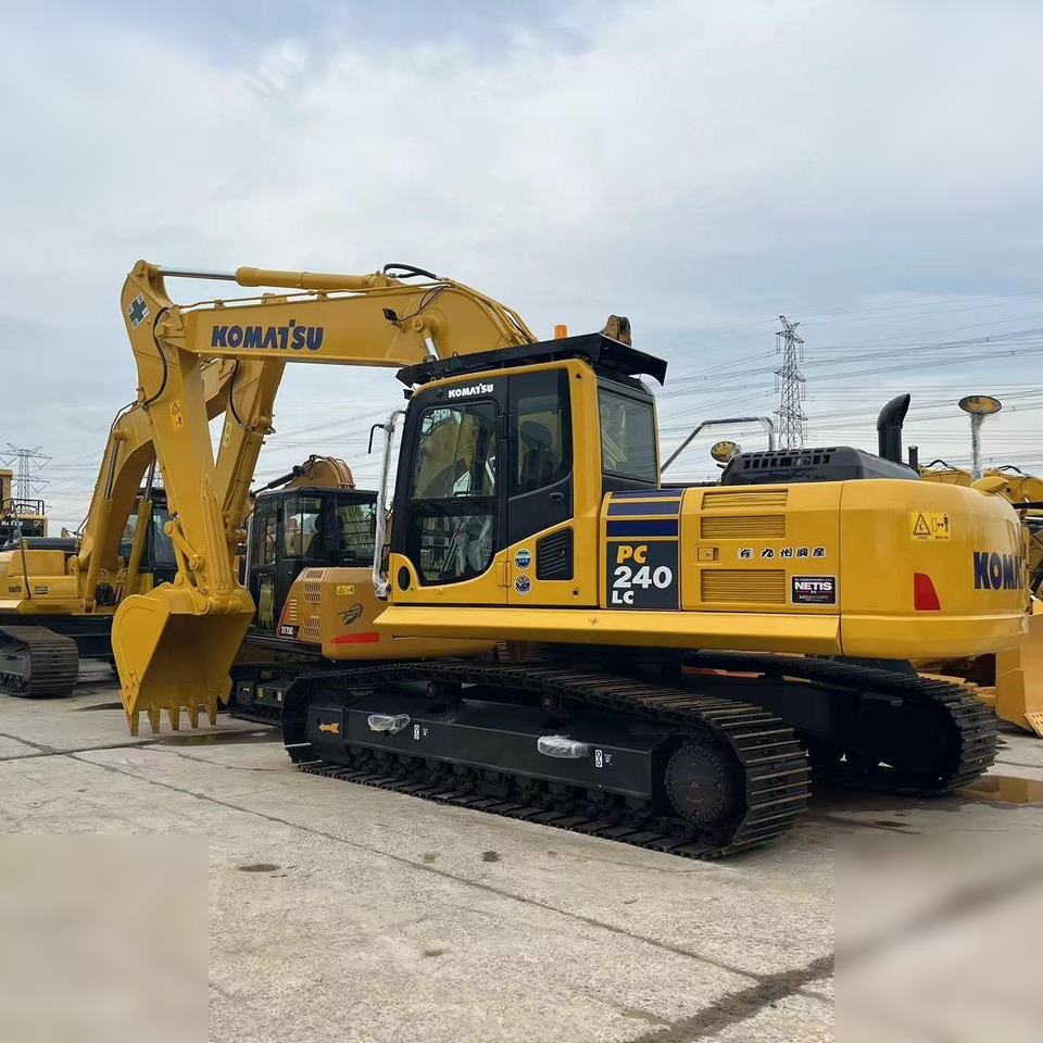 KOMATSU PC240 LC-8 - Верижен багер: снимка 1 KOMATSU PC240 LC-8 - Верижен багер: снимка 1