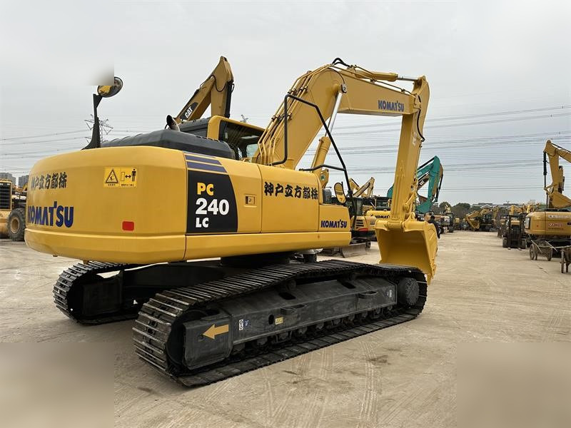 KOMATSU PC240 LC-8 - Верижен багер: снимка 3 KOMATSU PC240 LC-8 - Верижен багер: снимка 3