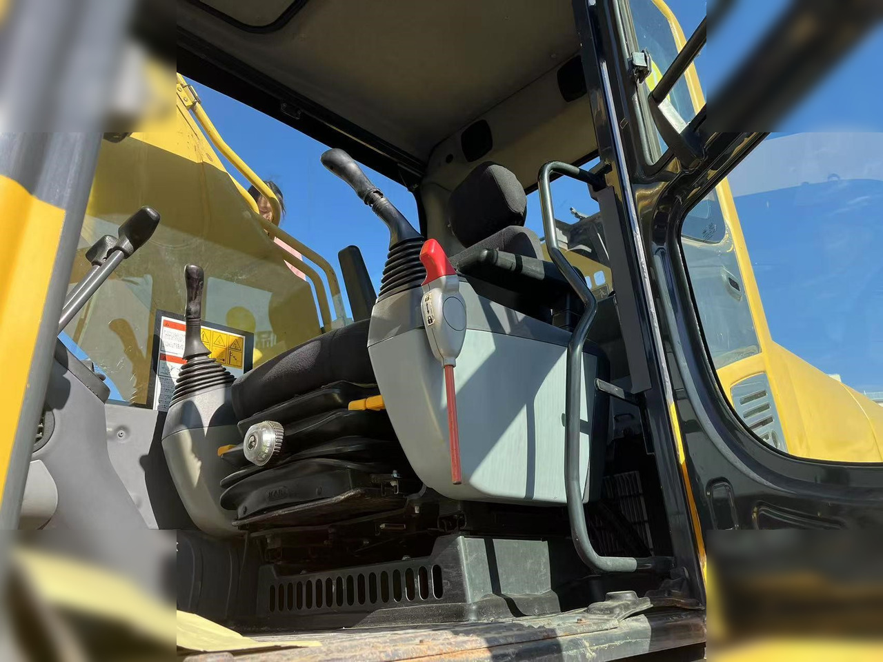 KOMATSU PC400-8R - Верижен багер: снимка 5 KOMATSU PC400-8R - Верижен багер: снимка 5