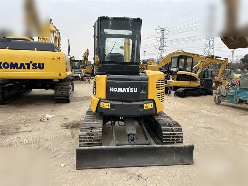 KOMATSU PC50MR-2 - Мини багер: снимка 4 KOMATSU PC50MR-2 - Мини багер: снимка 4