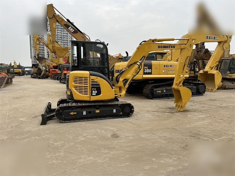 KOMATSU PC50MR-2 - Мини багер: снимка 1 KOMATSU PC50MR-2 - Мини багер: снимка 1