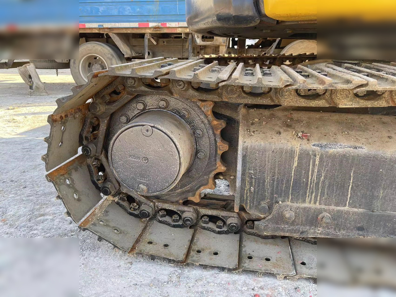 KOMATSU PC55MR-2 - Мини багер: снимка 3 KOMATSU PC55MR-2 - Мини багер: снимка 3