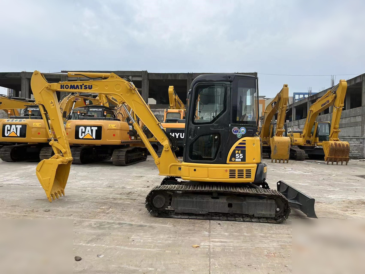 KOMATSU PC55MR-2 - Мини багер: снимка 2 KOMATSU PC55MR-2 - Мини багер: снимка 2