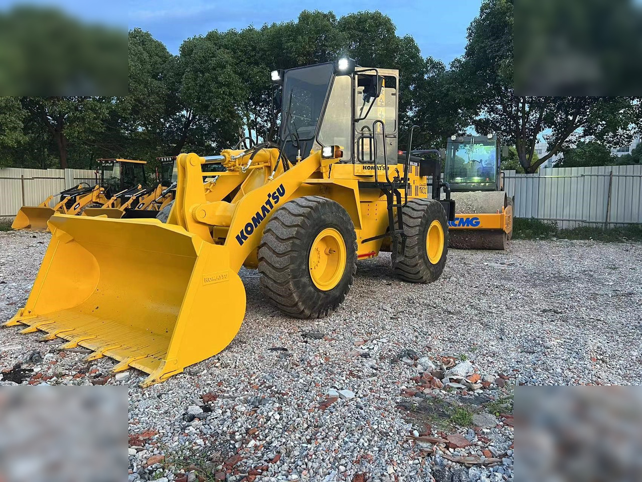 KOMATSU WA320-3 - Колесен товарач: снимка 1 KOMATSU WA320-3 - Колесен товарач: снимка 1