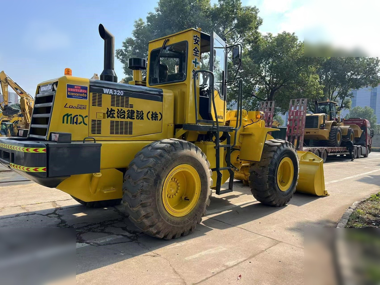 KOMATSU WA320-3 - Колесен товарач: снимка 3 KOMATSU WA320-3 - Колесен товарач: снимка 3
