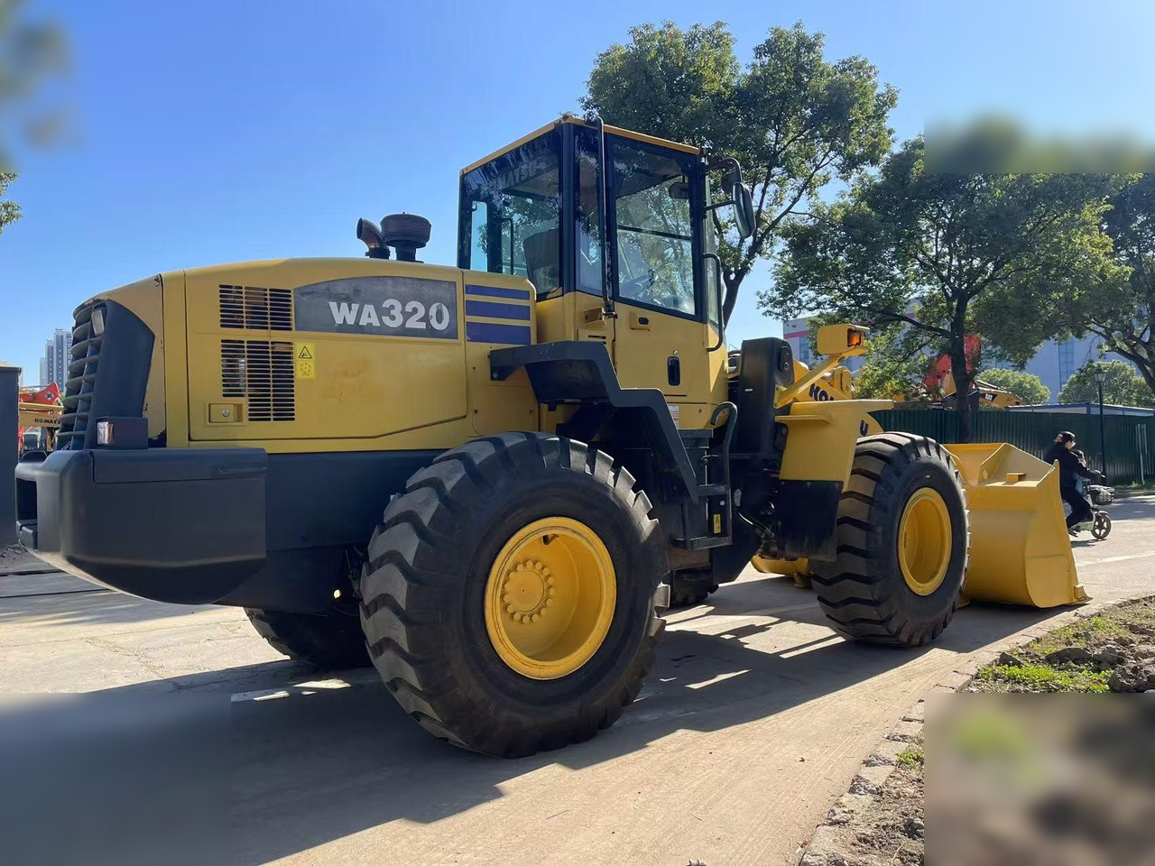 KOMATSU WA320-5 - Колесен товарач: снимка 5 KOMATSU WA320-5 - Колесен товарач: снимка 5