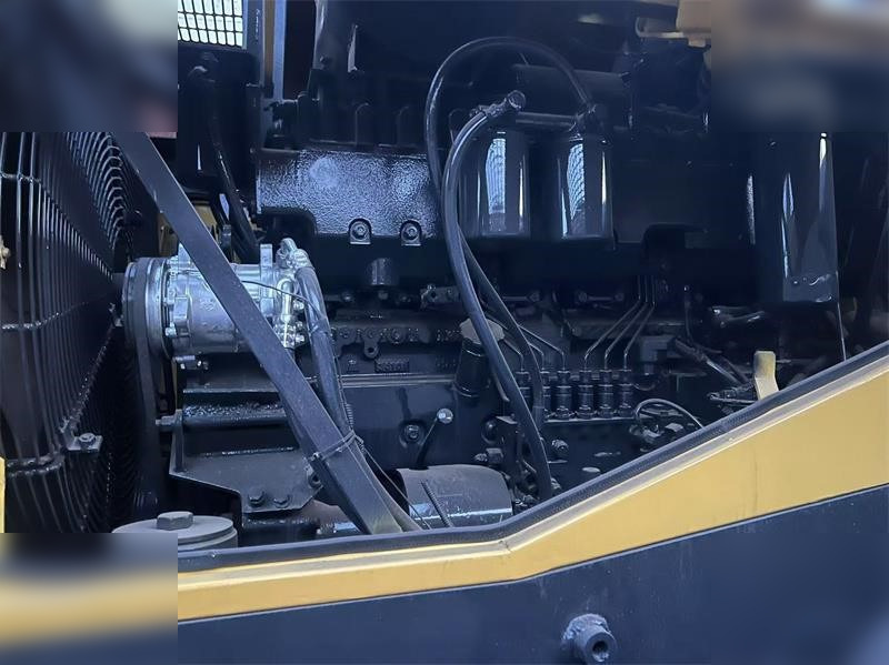 Колесен товарач KOMATSU WA470-3: снимка 6