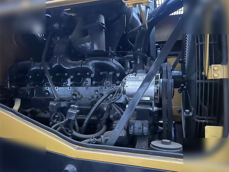 Колесен товарач KOMATSU WA470-3: снимка 7
