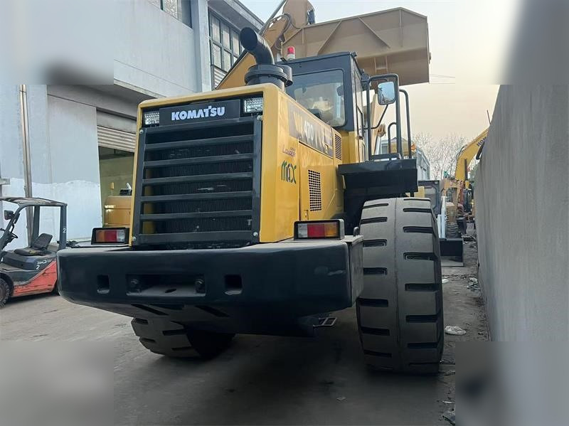 KOMATSU WA470-3 - Колесен товарач: снимка 4 KOMATSU WA470-3 - Колесен товарач: снимка 4