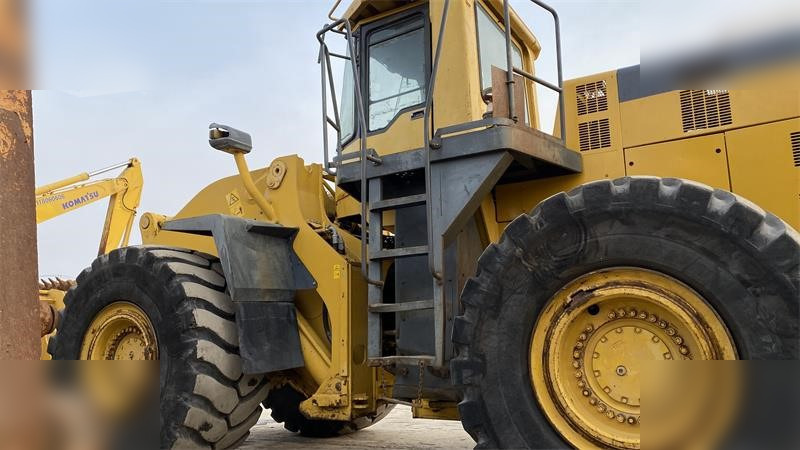 KOMATSU WA600-3 - Колесен товарач: снимка 4 KOMATSU WA600-3 - Колесен товарач: снимка 4