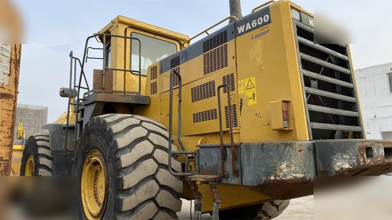 KOMATSU WA600-3 - Колесен товарач: снимка 5 KOMATSU WA600-3 - Колесен товарач: снимка 5
