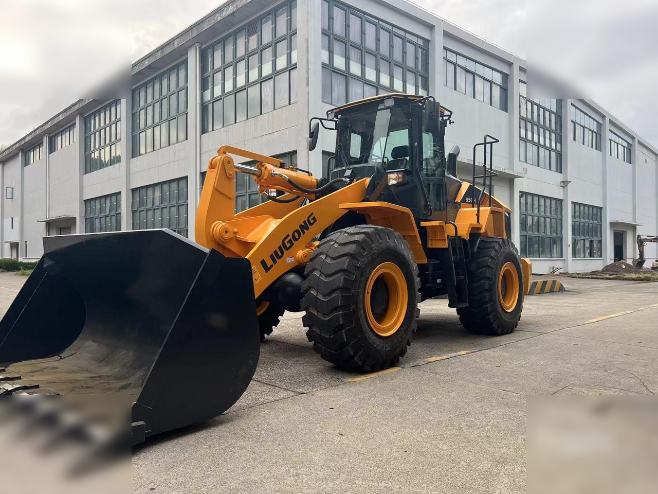 LIUGONG 856H - Колесен товарач: снимка 5 LIUGONG 856H - Колесен товарач: снимка 5