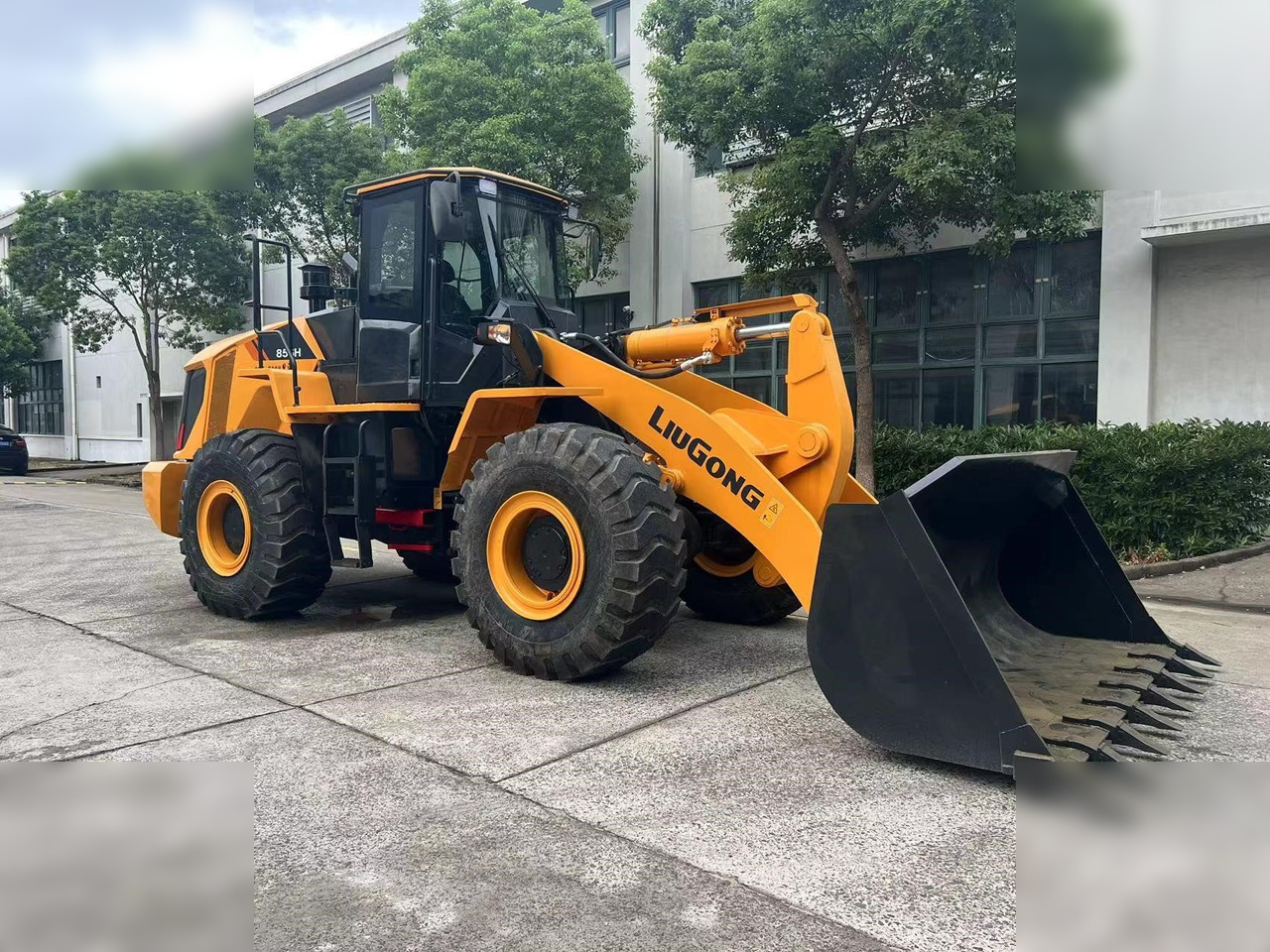 LIUGONG 856H - Колесен товарач: снимка 1 LIUGONG 856H - Колесен товарач: снимка 1