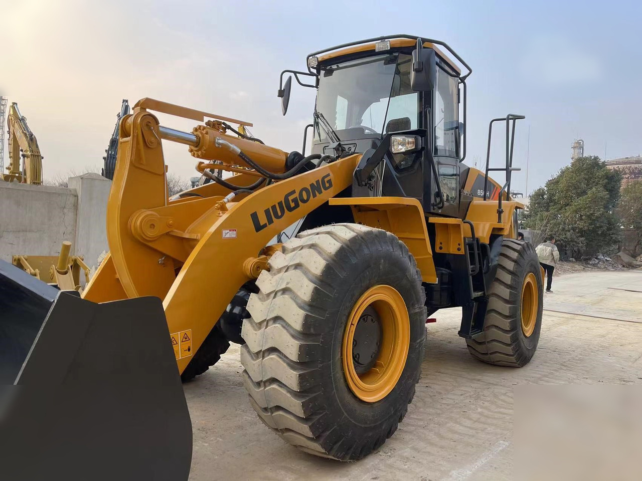LIUGONG 856H - Колесен товарач: снимка 4 LIUGONG 856H - Колесен товарач: снимка 4