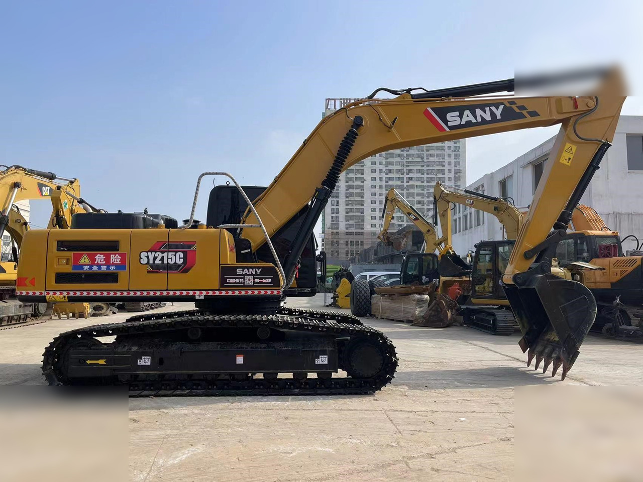 SANY SY215C - Верижен багер: снимка 2 SANY SY215C - Верижен багер: снимка 2