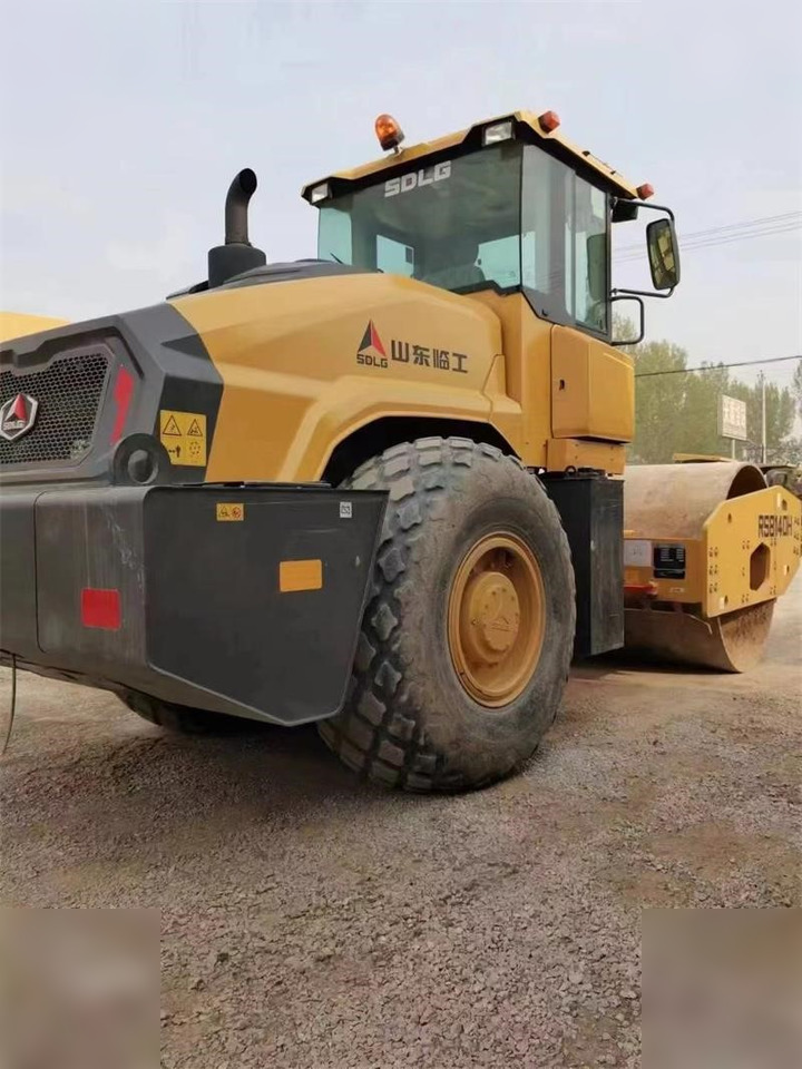 SDLG RS8140H - Валяк: снимка 2 SDLG RS8140H - Валяк: снимка 2