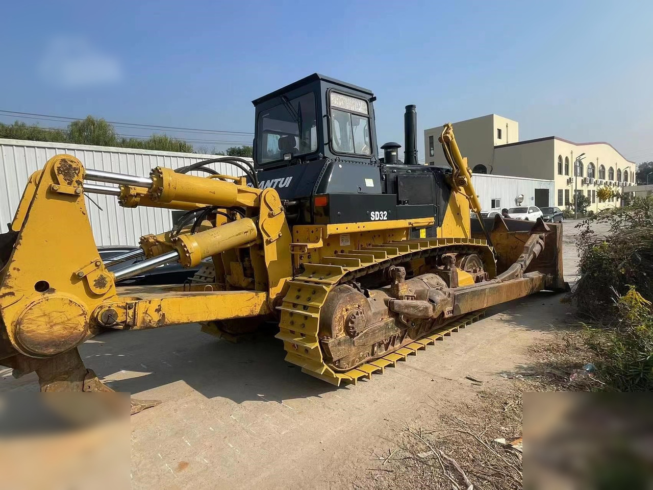 SHANTUI SD32 - Булдозер: снимка 2 SHANTUI SD32 - Булдозер: снимка 2