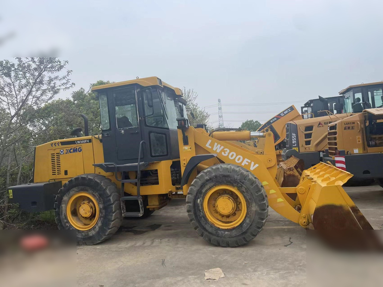 XCMG LW300F - Колесен товарач: снимка 1 XCMG LW300F - Колесен товарач: снимка 1