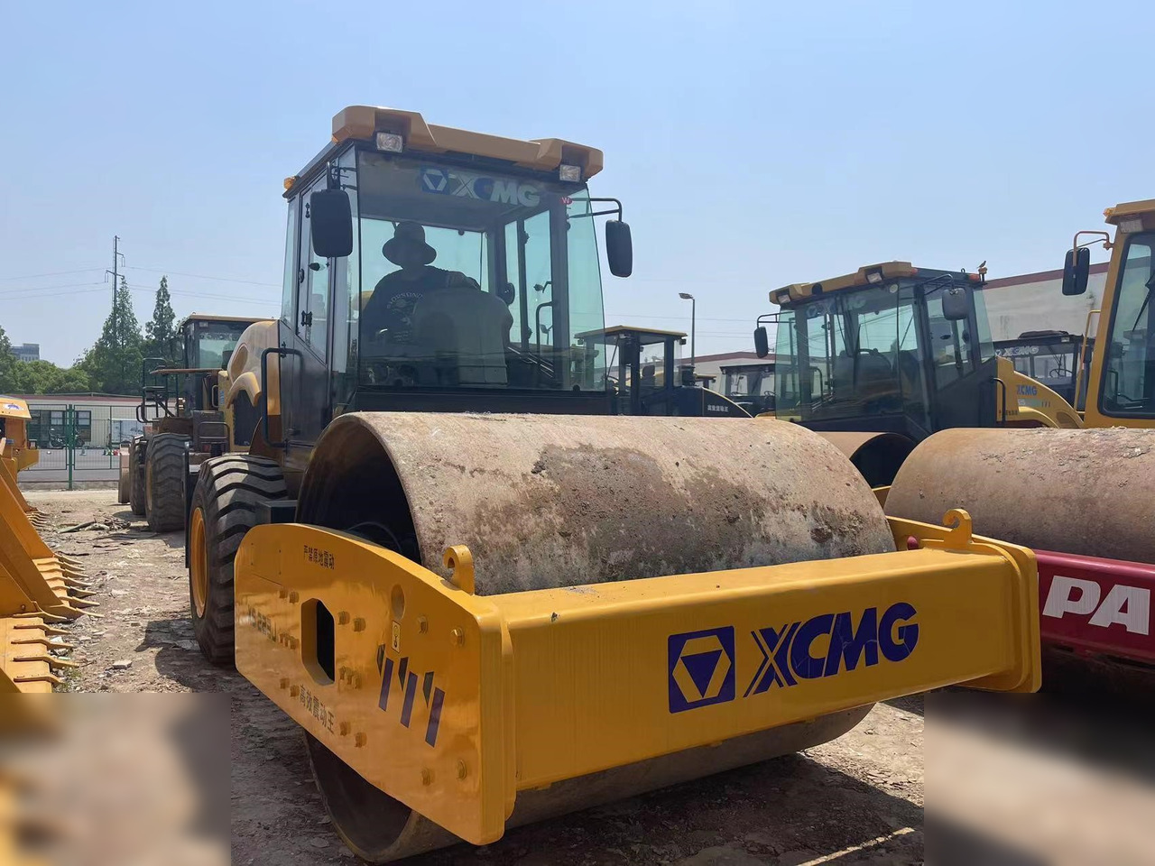 XCMG XS223J - Валяк: снимка 2 XCMG XS223J - Валяк: снимка 2